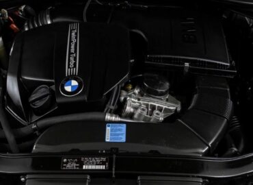 BMW-3-Series-2011-10