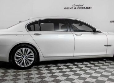 BMW-7-Series-2015-06