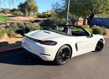 Porsche-718-Boxster-2017-02